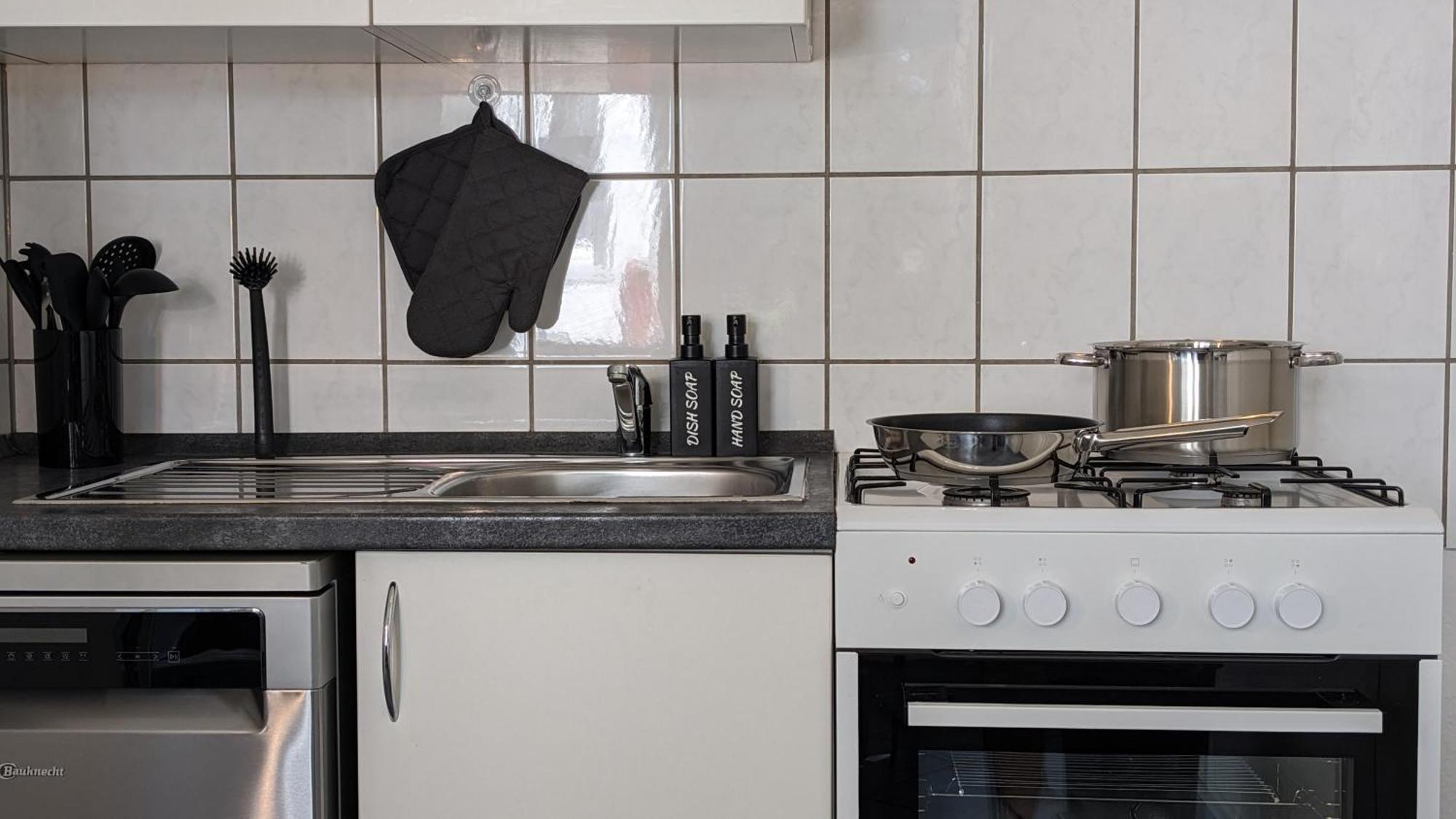 Tt Living Apartments Bonitas & Divinitas I 2 Schlafzimmer I Kueche I Vollbad I Waschmaschine Реллинген Экстерьер фото